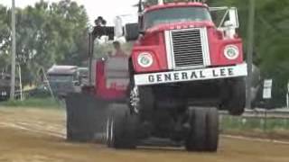 Dodge General Lee Pulling Semi [upl. by Fisk]