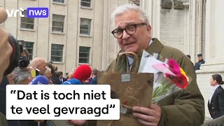 Prins Laurent klaagt voor tvcameras aan dat hij geen recht heeft op sociale zekerheid [upl. by Audy]