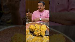 Paach Plate khaye hai Nitin Gadkari ji ne unke Favourite Pakode nitingadkari pakode shortsfeed [upl. by Eidob]