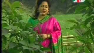 Bangla Patriotic Song  Palash Daka Kokil Daka by Rashida Khanam Banu [upl. by Kcinnay943]