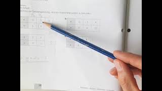 math3 1a AH 26 5 8 Geradengleichung aus Koordinaten verschiedener Punkte bestimmen [upl. by Doralin]