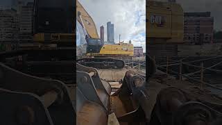 Cat 395 long reach excavator central London [upl. by Labaw]