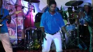 Koffi Olomide amp le Quartier Latin Live au GHK 2005 V2 [upl. by Leidba109]