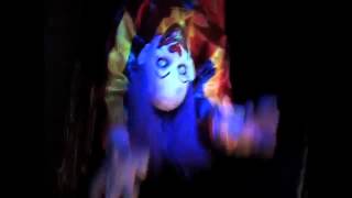 Fearscapestudios com Halloween Animatronics CD525 CLOWN DROPPER FLAILER [upl. by Gaston]