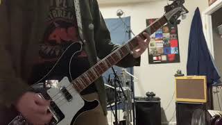 Green Day Longview bass cover [upl. by Eikram]