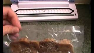 Andrew James High Quality Vacuum Food Sealer System tested [upl. by Briney250]