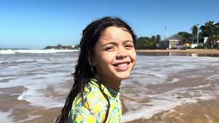 MANHÃ CHEIA DE DIVERSÃO NA PRAIA Saímos para a Praia Levando as Meninas para se Divertir [upl. by Enowtna]