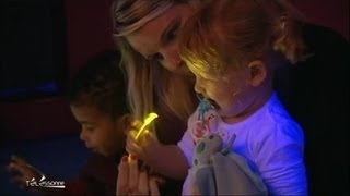 Une salle Snoezelen en crèche AthisMons [upl. by Budde]