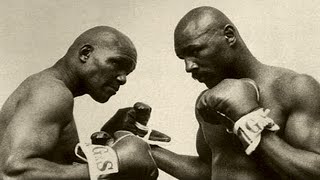 Marvin Hagler vs Bennie Briscoe  Highlights BATTLE of the BALDIES [upl. by Ailelc]