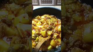 Aloo baingan in pressure cooker  easy and quick recipe  viral  shorts  the creativity corner [upl. by Giesecke69]