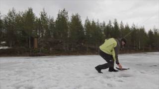 Flugfiske på isen  quotflycefishingquot  Flyfishing on the ice [upl. by Airdnek984]