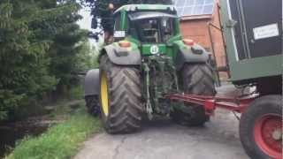 John Deere 7530 [upl. by Phelan]