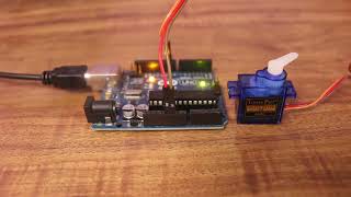 Using Servo Motor SG90 with Arduino [upl. by Erlinna946]