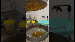 Raw Australian honey shorts ytshorts fyp trending [upl. by Feigin]