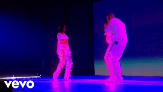 Rihanna  Work  Live at The BRIT Awards 2016 ft Drake [upl. by Sezen285]