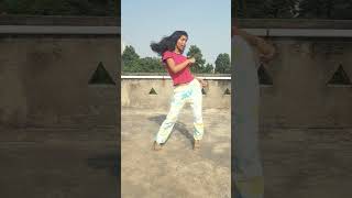 Lat lag gayee youtubeshorts dancesongcover by nilima dance viralvideo [upl. by Adian]