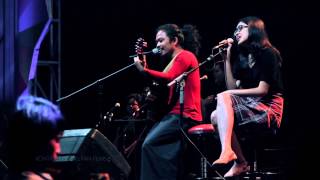 Mari Bercerita  Payung Teduh feat Icha [upl. by Honan]