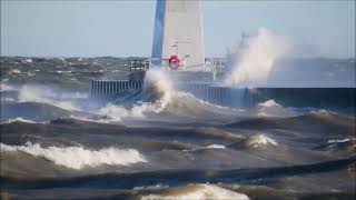 Sodus NY Windstorm over Lake Ontario 31124 [upl. by Pederson]