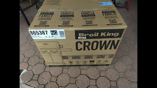 Broil King Crown S400 Unboxing and Initial Thoughts [upl. by Marney382]