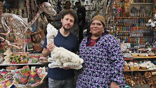 Recorriendo la calle de las BRUJAS  Bolivia 🇧🇴🧙🏼‍♀️ [upl. by Armin664]