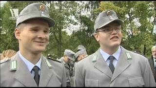 Vom Rekruten zum Soldaten  Gelöbnis in der Bundeswehr [upl. by Aynot]