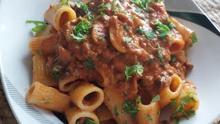 Pâtes à la Boscaiola recette facile pâtes sauce tomates champignons 🇮🇹 [upl. by Lleuqar389]