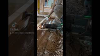 New Makita VIBER SCREED makitatools concrete construction [upl. by Ytirehc]