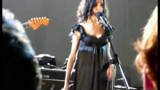 PJ Harvey and John Parish  Civil War Correspondent 2009 Brighton Corn Exchange [upl. by Aibara705]