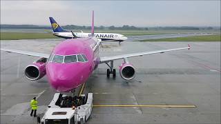 Lotnisko Katowice Pyrzowice  Katowice Airport  Mezinárodní letiště Katovice  26082017 [upl. by Gautea]