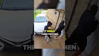 These men are breaking the door to steal valuables from the house Caught on Ring Doorbell [upl. by Riamu]