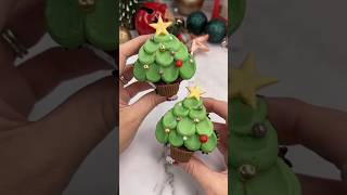 🎄Turning cupcakes into Christmas Trees 🎄 at cakedbyrach [upl. by Winifield943]