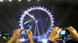 London count down to New Year fireworks 2010 Big ben chiming [upl. by Ytsirc]