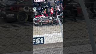 Kyle Busch loses wheel Martinsville nascar martinsvillespeedway kylebusch loosewheel xfinity500 [upl. by Levan]