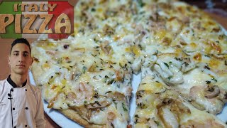 Pizza italienne البيتزا الايطالية بالصلصة البيضاء وفواكه البحر 🍕 Pizza italienne sauce blanche 🍕🇮🇹 [upl. by Ijnek]