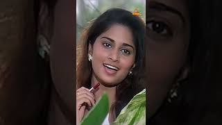 Ennum Ninne Poojikkam  Kunchacko Boban  Shalini KJ Yesudas Sujatha Mohan Ouseppachan [upl. by Liesa]