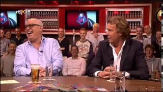 Voetbal International Gijp wint een prijs Johan Derksen over de pijp bek van Kim Holland [upl. by Patricio654]