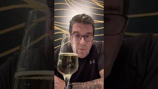 1 Minute Wine ReviewDomaine Carneros Brut [upl. by Bowra652]