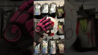 UHLSPORT HYPERACT SUPERGRIP HN 324 [upl. by Essirehs]