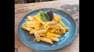 PASTA CON LA ZUCCA E LA PANCETTA ricette con la zucca  zucca [upl. by Rednaxela]