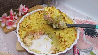 Hachis parmentier aux poireaux et au saumon [upl. by Jahdol260]