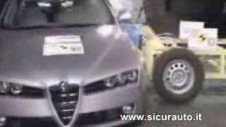 Alfa 159 crashtest [upl. by Ellessig645]