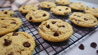 Soft and Chewy Peanut Butter Chocolate Chip Cookies [upl. by Eisenhart951]