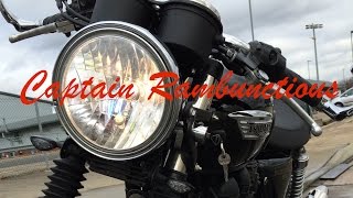 2013 Triumph Thruxton amp 2014 Triumph Bonneville Comparison  For new rider [upl. by Shuma]