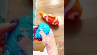 Inflable con radio control Nemo y Dory [upl. by Adamski]