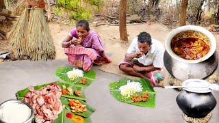 village tribe peoples daily routinethey cooking CHICKEN CURRY recipe for eating with hot rice [upl. by Ibed]