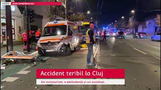 Accident teribil la Cluj Un autoturism o ambulanță și un autobuz 06112024 [upl. by Ylahtan666]