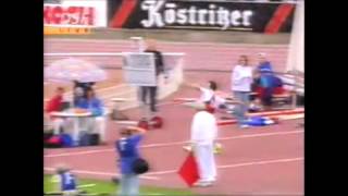 ATHLETISME  Record du monde masculin du lancer du javelot 9848m [upl. by Olram296]