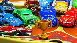 Crashed Cars Crazy 8 Demolition Derby Tournament Disney cars Toys [upl. by Coulombe761]