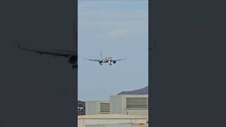 Easyjet comes in fast at lanzarote airport shorts planespotting planes [upl. by Cynthy]