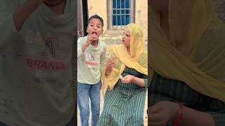 Lollipop 🍭 aise kon khata hai 😮🤣 shorts funny trending comedy viral [upl. by Feledy509]